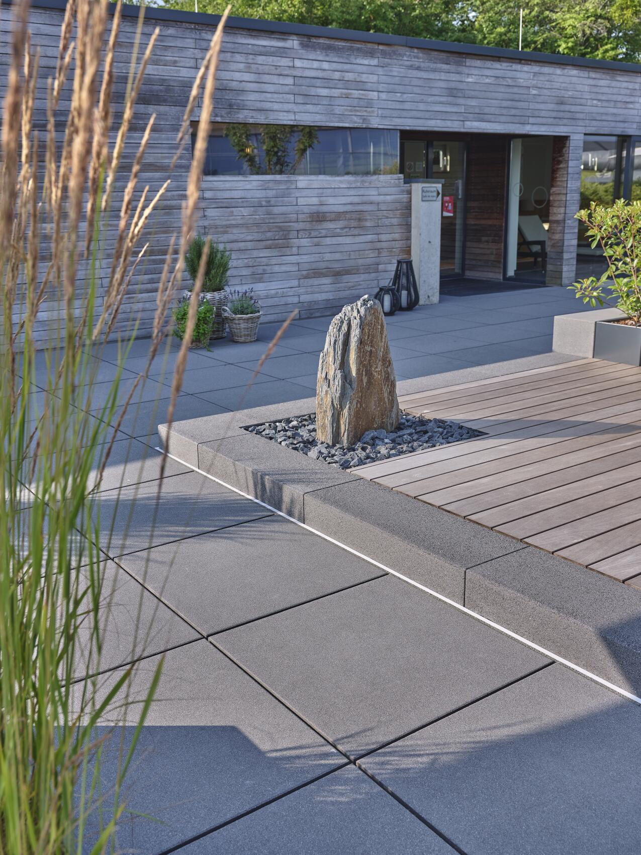 Vios-Platte 80/80/5 feingestrahlt