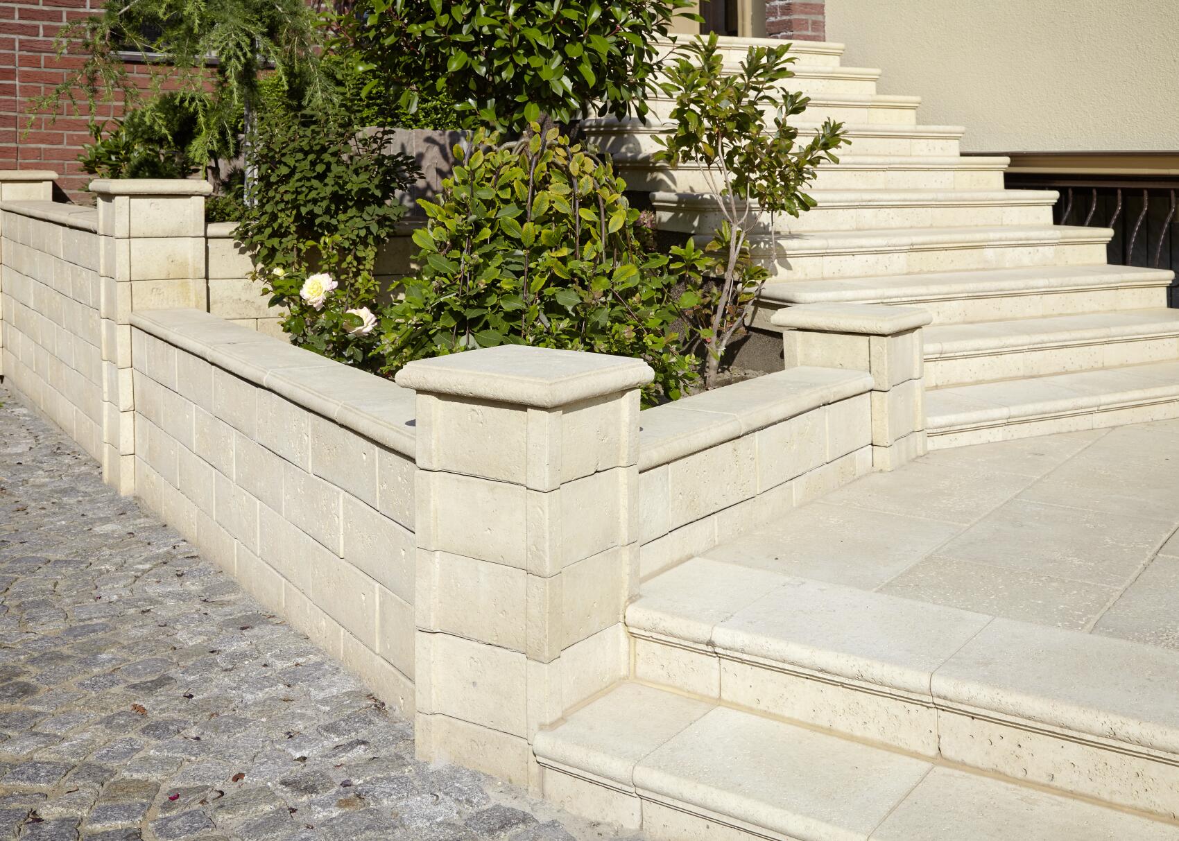 Travino-Walling